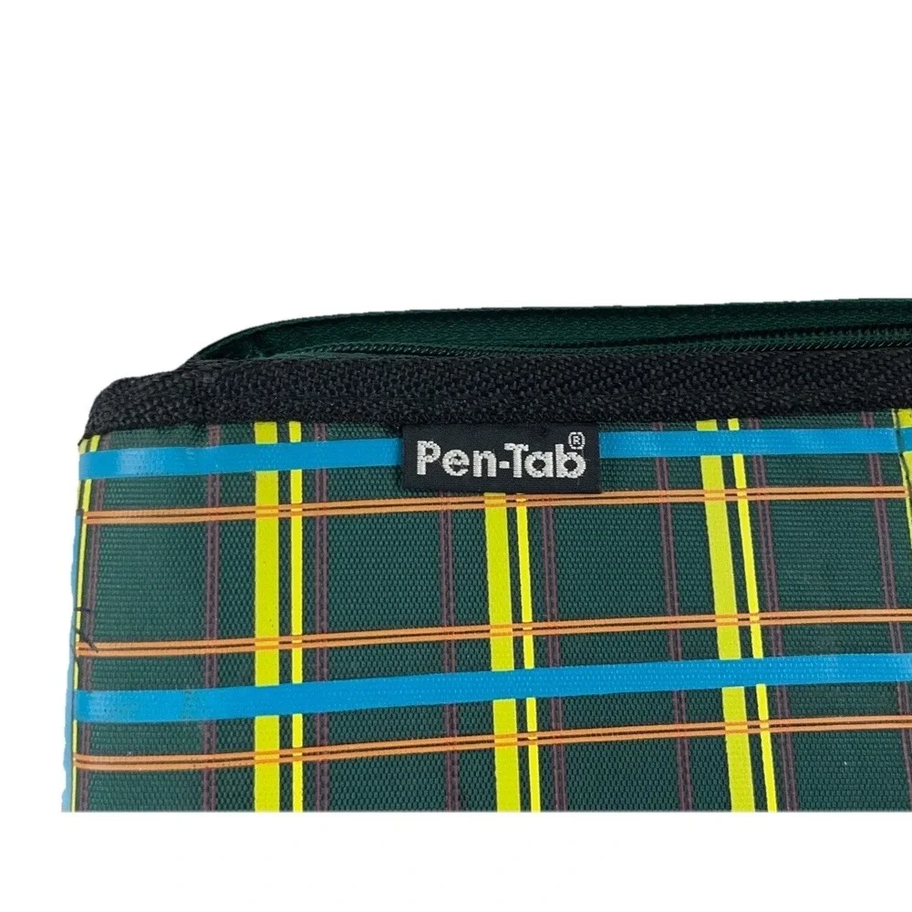 VIntage Winnie The Pooh Tigger Binder 3‎ Ring Disney Plaid Pen Tab Y2K